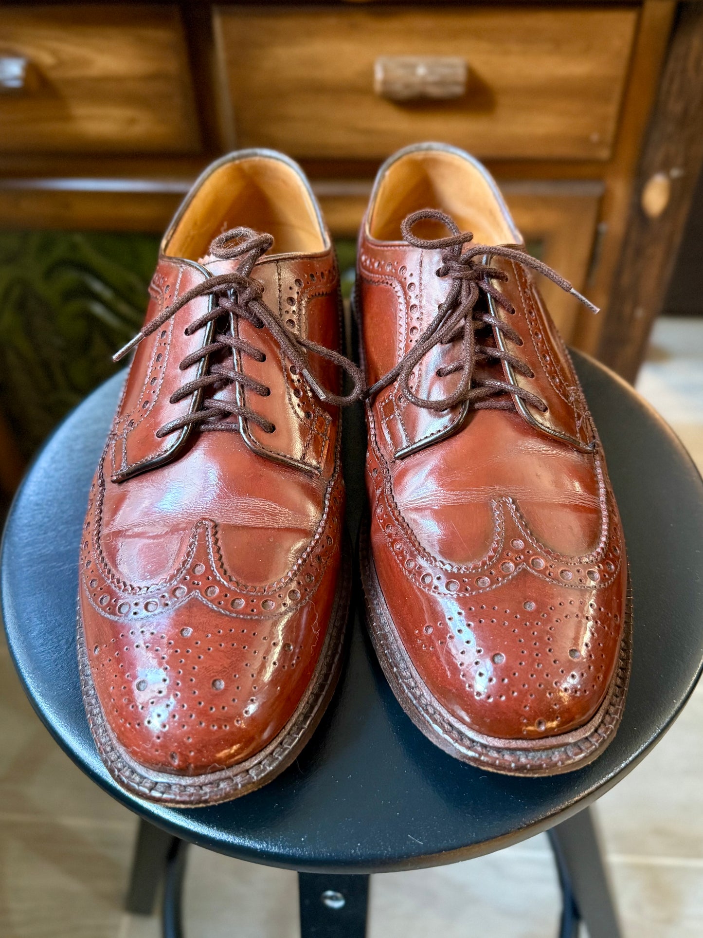 Berwick 1707 wing-tip light brown US6