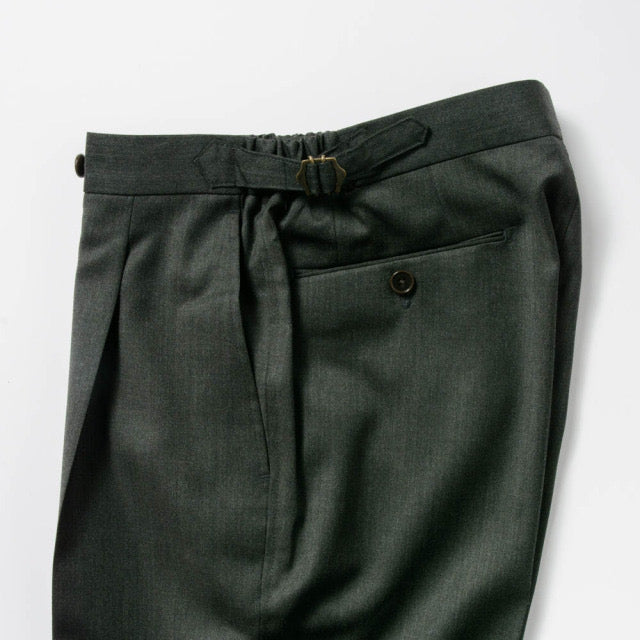 1tuck　Wide Model 【BCMG92-20】　 Ｄ-GREEN　W100%　CANONICO 21micron　 裾未処理品　【通年商品】
